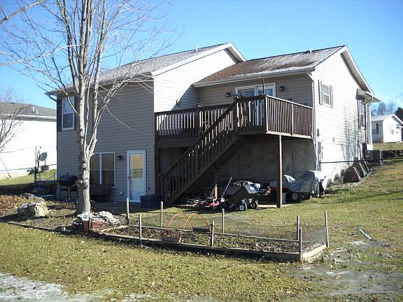 4th image of 920 Trade Winds Dr