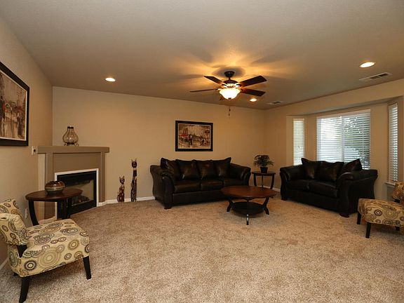 3rd image of 3361 Southwood Dr