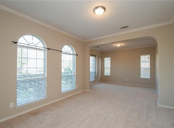 5th image of 1024 Trailwood Dr