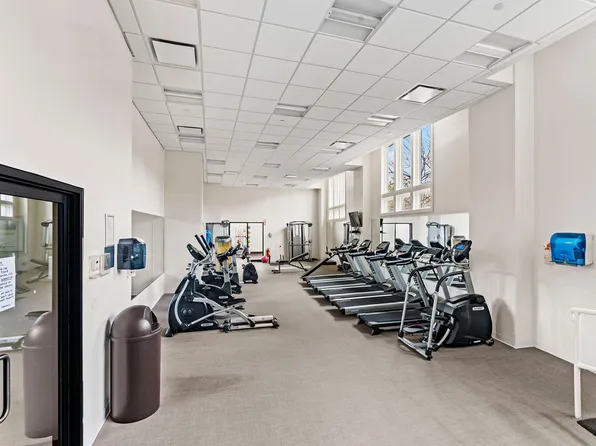 90 Bay Street Landing image 31 of 39