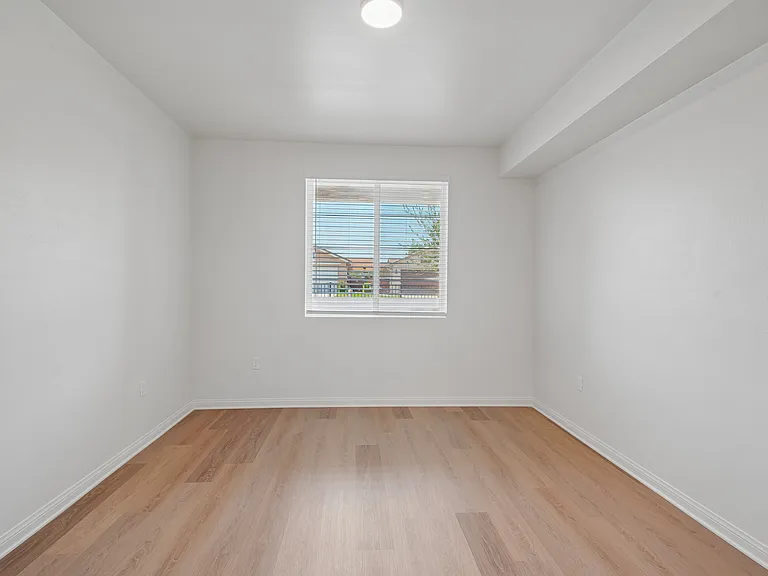 Gallery Park Apartments — Photo 31