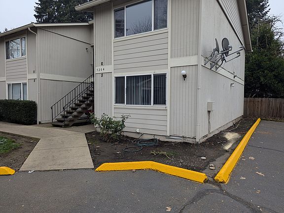 3rd image of 5204 Windsor Island Rd N #A