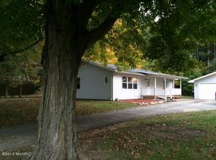 6209 N Shore Dr, Coloma, MI 49038
