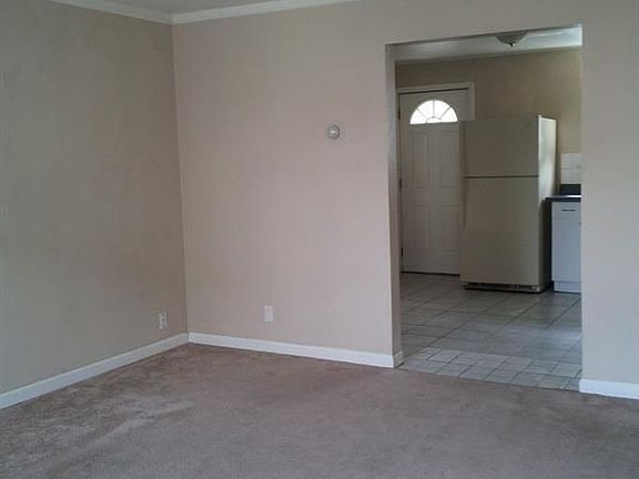 3rd image of 715 W 8th St