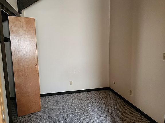 3rd image of 2420 7th Ave N #11268201