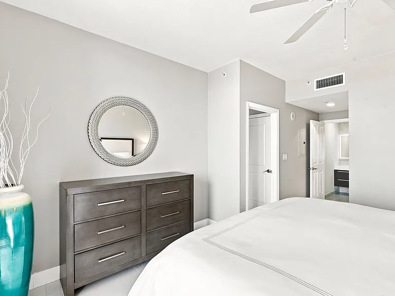 511 SE 5th Ave #1208 — Photo 23