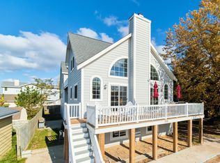 516 4th Ave, Manistee, MI 49660