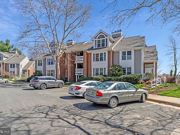 3rd image of 11142 Beaver Trail Ct