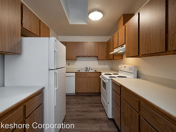 3rd image of 3617 Hoyt Ave APT 203