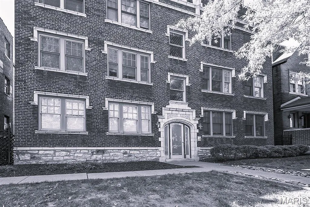 4228 McPherson Ave APT 312 photo 1