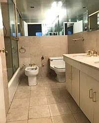 Rented by La Seven Inc.