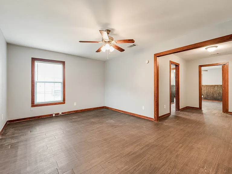 6617 Greenlee St — Photo 10