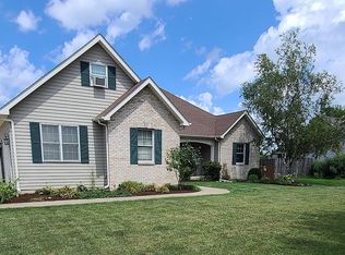 5 Junior Dr, Sandwich, IL 60548