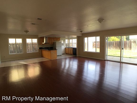 4th image of 7385 Winnett Way