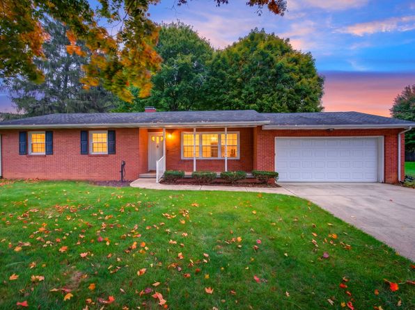 560 Edgewood Dr