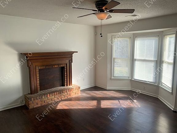4th image of 9724 Williamsburg Dr