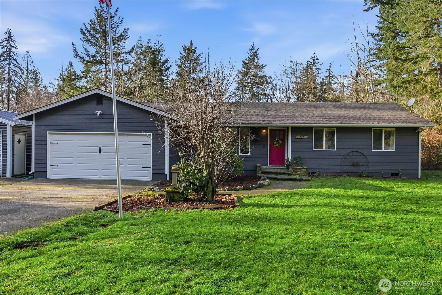 770 E Cedar Street photo 1