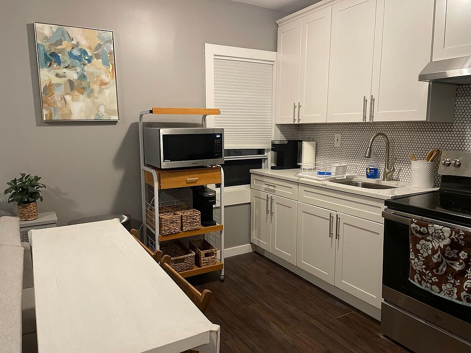 1st image of 9136 Park Ln S #2