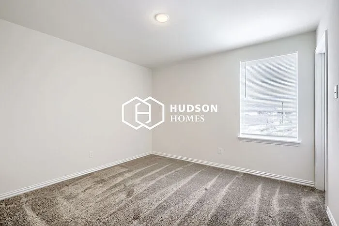 116 Goel St — Photo 9