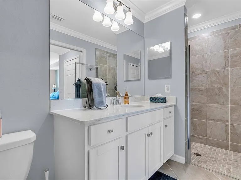 17520 Gawthrop Dr #108 — Photo 21