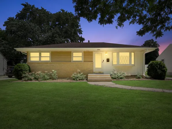 2964 South 102nd STREET, West Allis, WI 53227