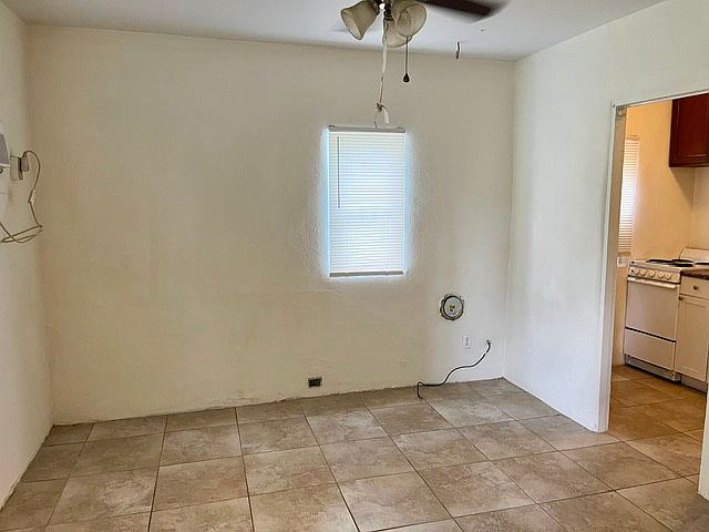 2nd image of 4935 S Ridgewood Ave #1