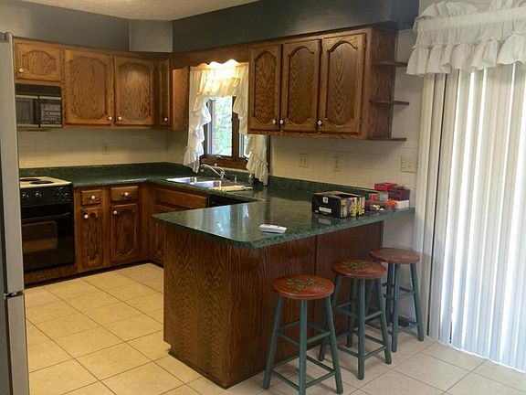 3rd image of 127 Jones Drive Ests