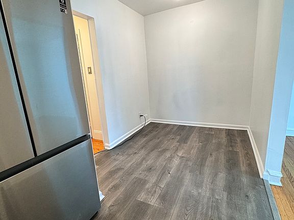 5th image of 6033 Woodcrest Ave #1F
