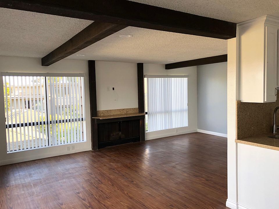 2nd image of 209 4th Ave APT 1