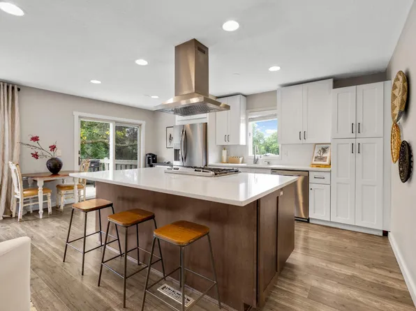 8363 68th St S, Cottage Grove, MN 55016