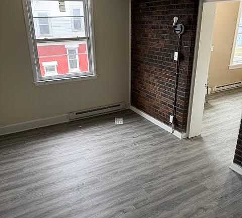 5th image of 945 N Memorial Dr #3