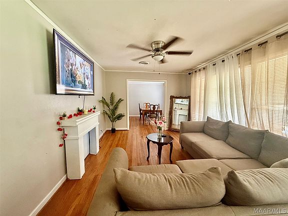 4th image of 1213 Karen Rd