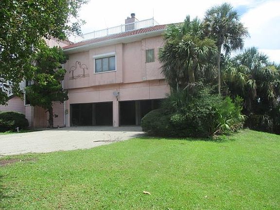 5th image of 224 Harbour Point Dr