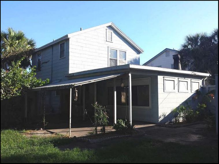 2nd image of 219 Cherry St