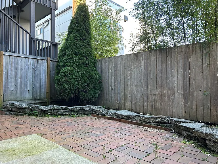 5900 SW Admiral Way — Photo 11