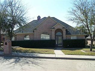 609 Missionary Rdg, Desoto, TX 75115