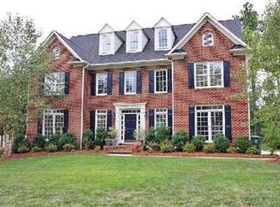 310 Birdwood Ct, Cary, NC 27519