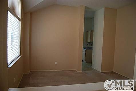 4th image of 1620 Live Oak Ln