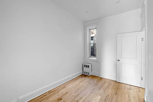 Rented by Corcoran | media 21