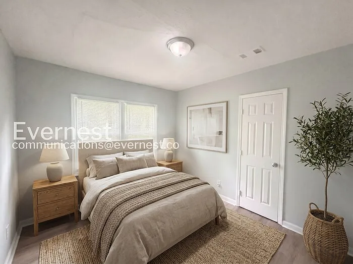 1268 Byewood Ln SW — Photo 5
