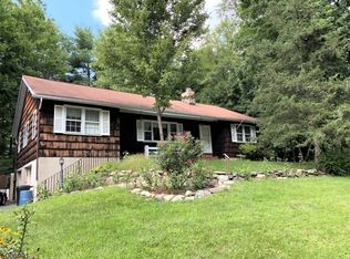 7 E Elro Dr, Oak Ridge, NJ 07438