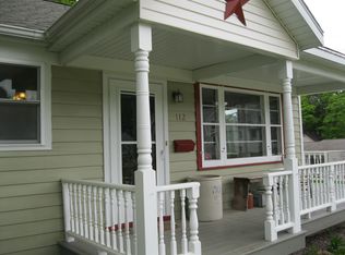 112 S Iowa St, Mineral Point, WI 53565