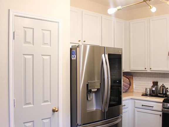 3rd image of 1607 Kemah Dr