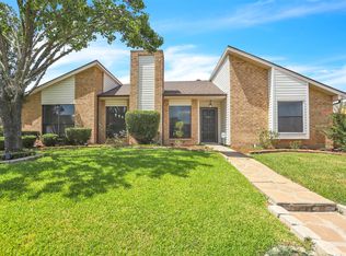 3301 Poteet Dr, Mesquite, TX 75150