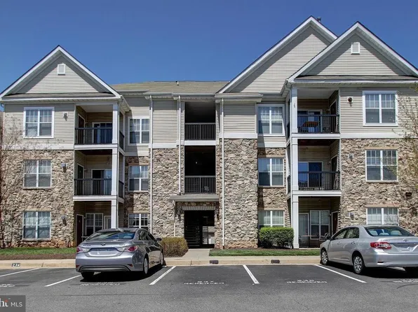 13357 Connor Dr APT A, Centreville, VA 20120