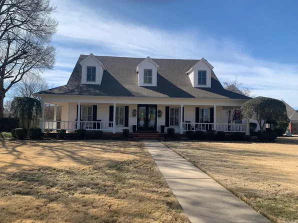 1202 Oliver St, Stuttgart, AR 72160