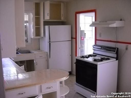 3rd image of 101 Colglazier Ave