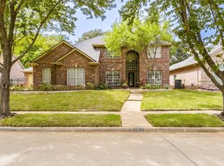 2802 Park Run Dr, Arlington, TX 76016