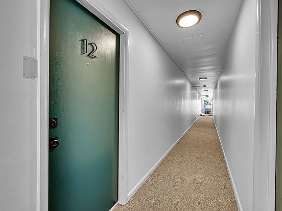 2nd image of 234 N Lincoln St #12