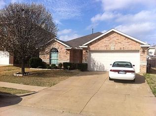 404 Prairie Gulch Dr, Fort Worth, TX 76140